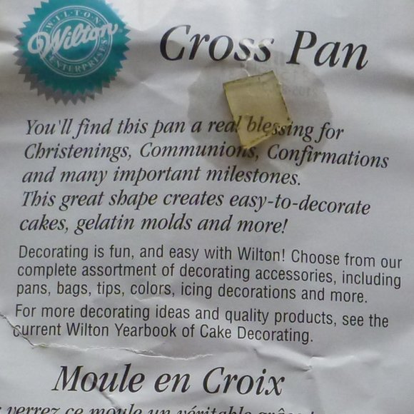 Wilton Kitchen Wilton Cross Aluminum Cake Pan Poshmark